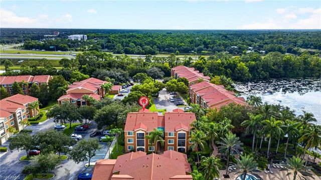 1225 Reserve WAY 203, Naples, FL 34105