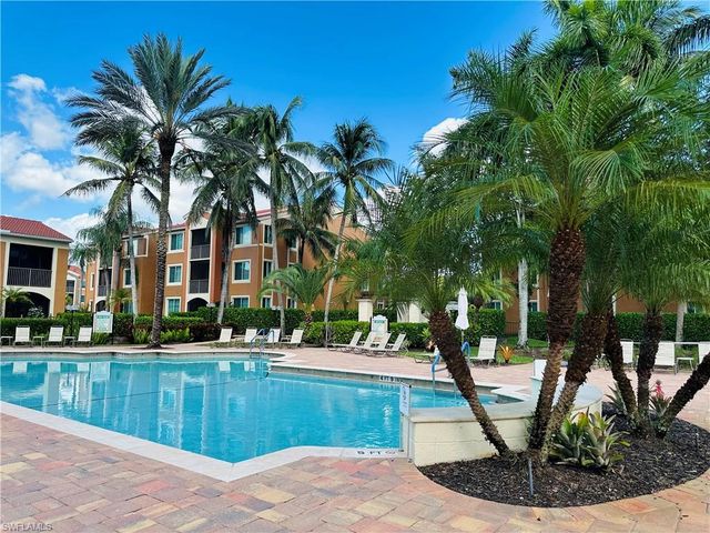 1225 Reserve WAY 203, Naples, FL 34105