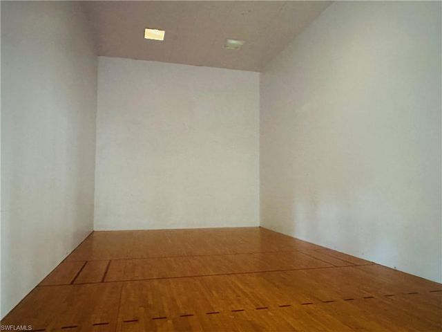 1225 Reserve WAY 203, Naples, FL 34105