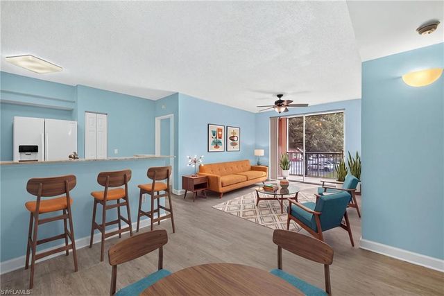 1225 Reserve WAY 203, Naples, FL 34105