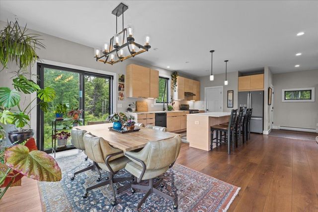 27 Hidden View Road, Underhill, VT 05489