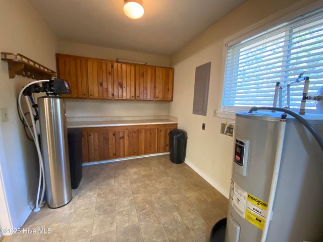 325 N Cherry Street, Pinebluff, NC 28373