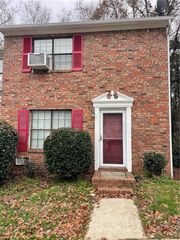 6938 Oakhill Circle, Austell, GA 30168