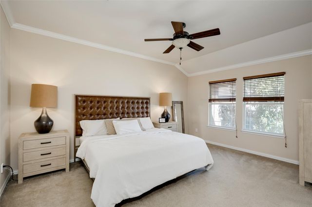 1323 Talley LOOP, Buda, TX 78610