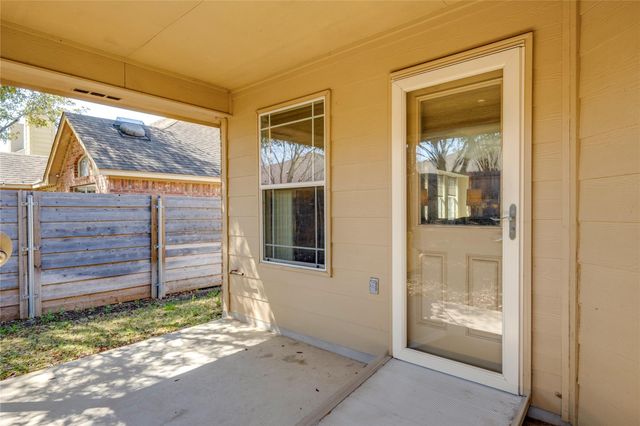 1323 Talley LOOP, Buda, TX 78610