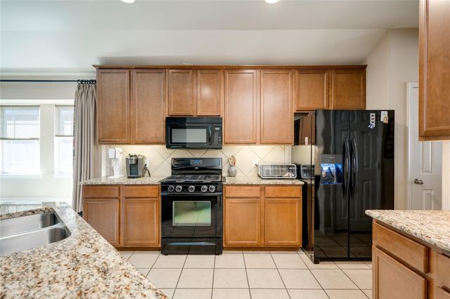 1323 Talley LOOP, Buda, TX 78610