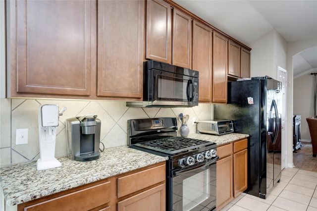 1323 Talley LOOP, Buda, TX 78610