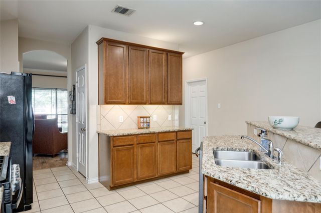 1323 Talley LOOP, Buda, TX 78610