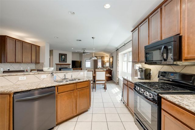 1323 Talley LOOP, Buda, TX 78610