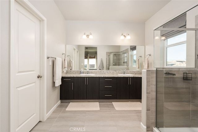 646 Wood Crest, Madera, CA 93636