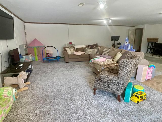 1745 Whitfield DR, Bedford, VA 24523