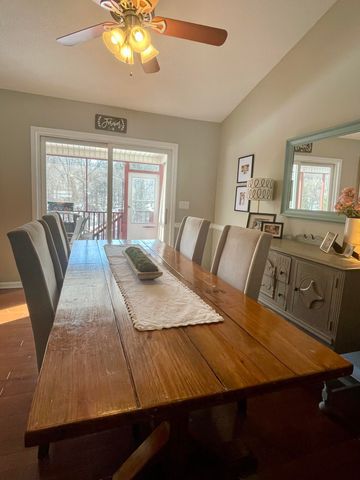 1745 Whitfield DR, Bedford, VA 24523
