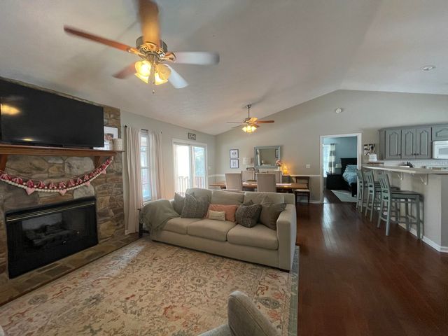 1745 Whitfield DR, Bedford, VA 24523
