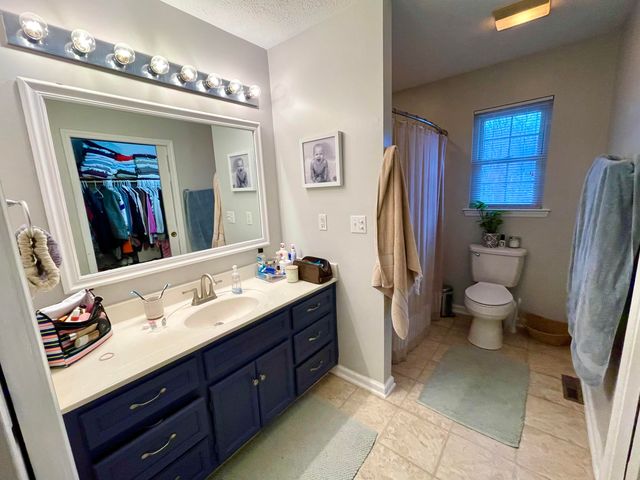 1745 Whitfield DR, Bedford, VA 24523