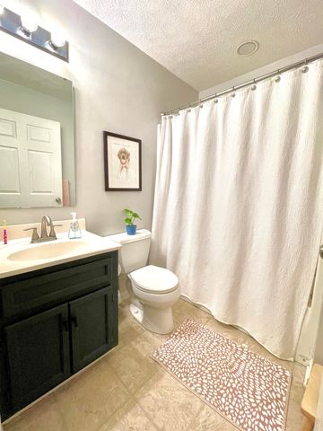 1745 Whitfield DR, Bedford, VA 24523