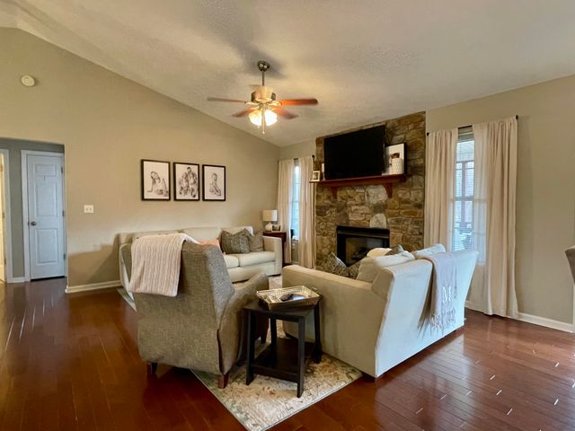 1745 Whitfield DR, Bedford, VA 24523