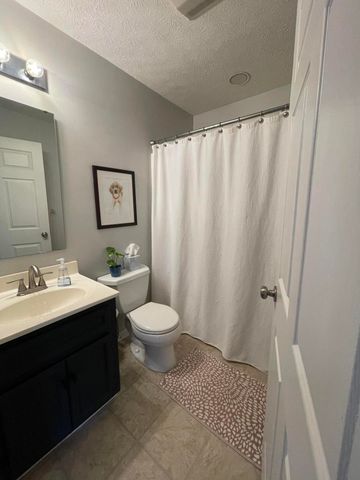 1745 Whitfield DR, Bedford, VA 24523