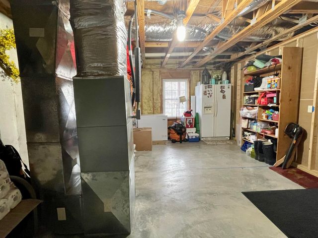 1745 Whitfield DR, Bedford, VA 24523