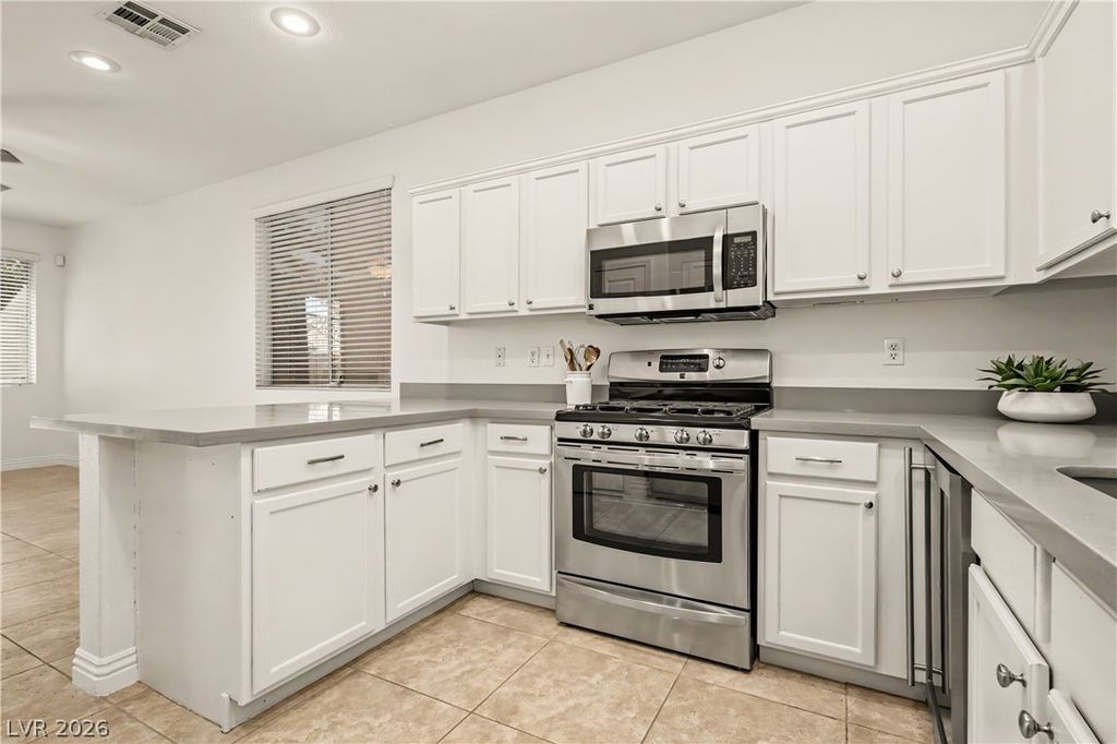 Image 9 of property listing at 2628 Good Fellows Street, Las Vegas, NV 89135