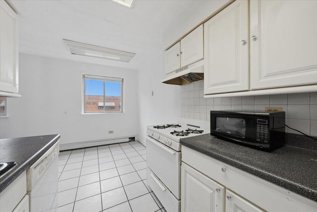 8343 S King Drive 3B, Chicago, IL 60619