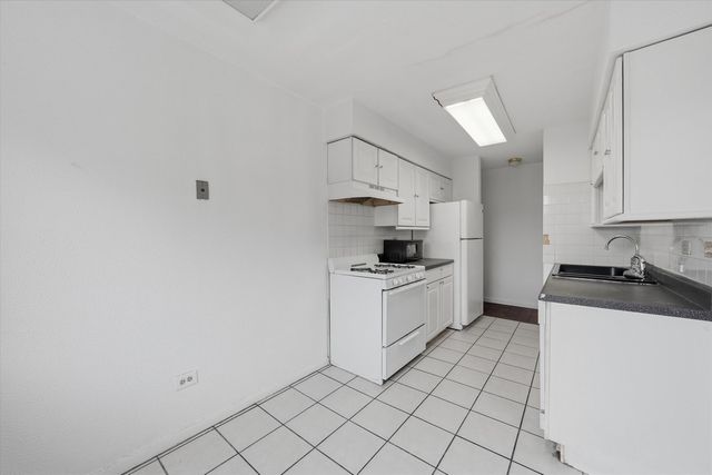 8343 S King Drive 3B, Chicago, IL 60619