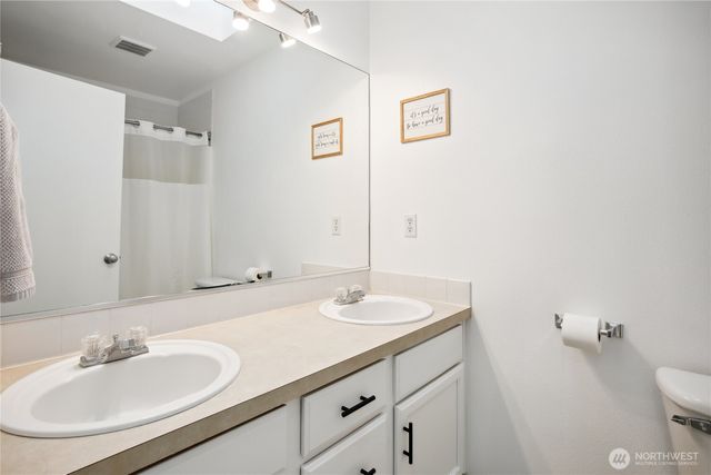 8906 161st Street E, Puyallup, WA 98375