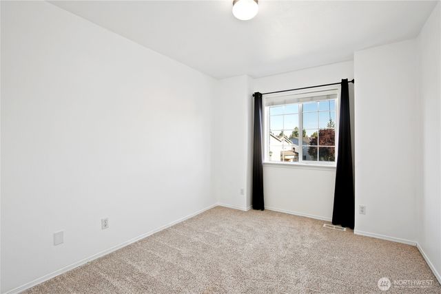 8906 161st Street E, Puyallup, WA 98375
