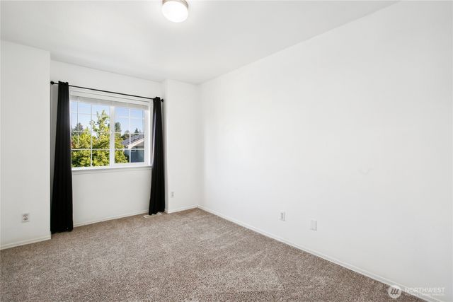 8906 161st Street E, Puyallup, WA 98375