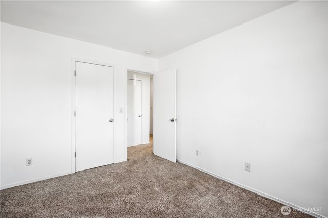 8906 161st Street E, Puyallup, WA 98375