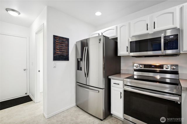 8906 161st Street E, Puyallup, WA 98375