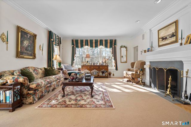 9 Perkins Road, Woodbridge, CT 06525