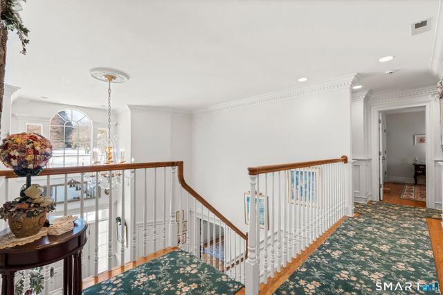 9 Perkins Road, Woodbridge, CT 06525