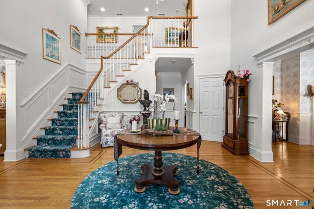 9 Perkins Road, Woodbridge, CT 06525