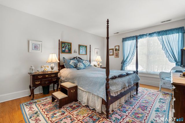 9 Perkins Road, Woodbridge, CT 06525