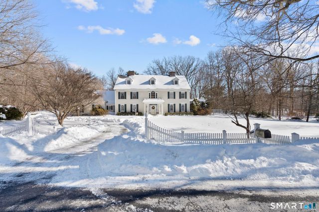9 Perkins Road, Woodbridge, CT 06525