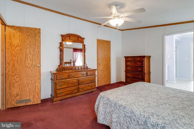 142 TULIP CIR, Ephrata, PA 17522