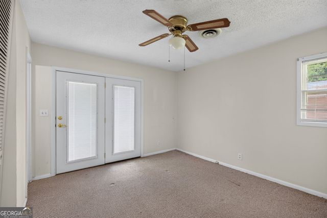 55 E Greenwood Drive, Carrollton, GA 30117