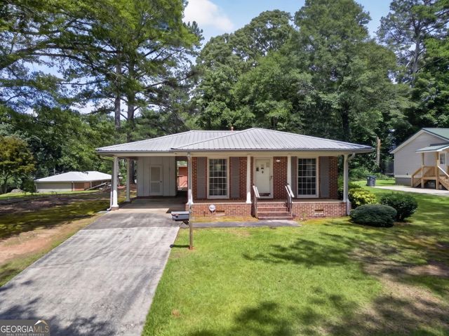 55 E Greenwood Drive, Carrollton, GA 30117
