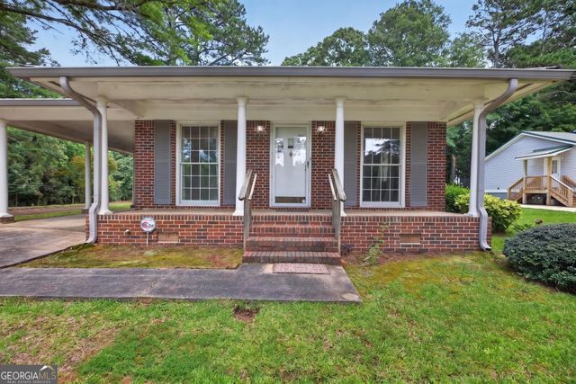 55 E Greenwood Drive, Carrollton, GA 30117