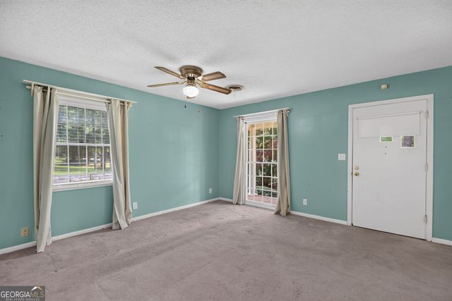 55 E Greenwood Drive, Carrollton, GA 30117