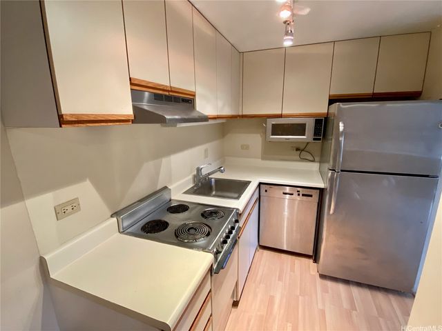 5333 Likini Street 211, Honolulu, HI 96818