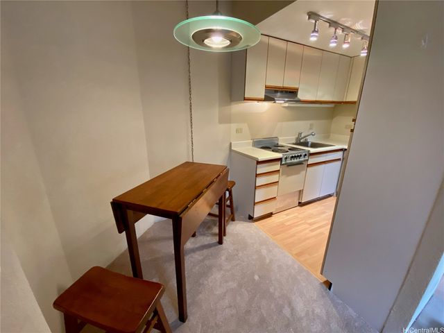 5333 Likini Street 211, Honolulu, HI 96818