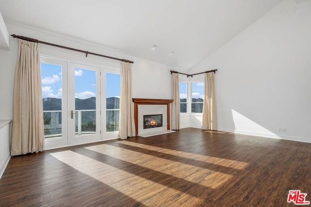 2042 Palisades Drive, Pacific Palisades, CA 90272