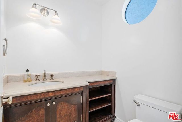 2042 Palisades Drive, Pacific Palisades, CA 90272