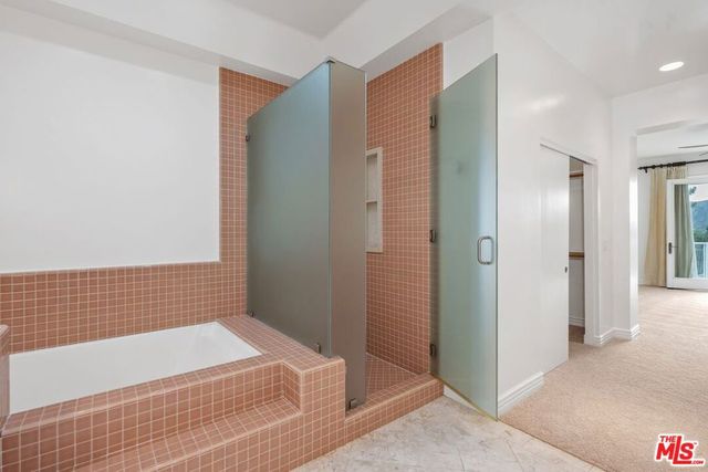 2042 Palisades Drive, Pacific Palisades, CA 90272