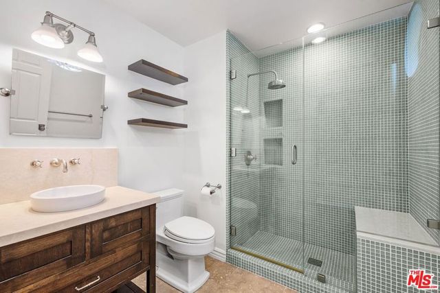 2042 Palisades Drive, Pacific Palisades, CA 90272