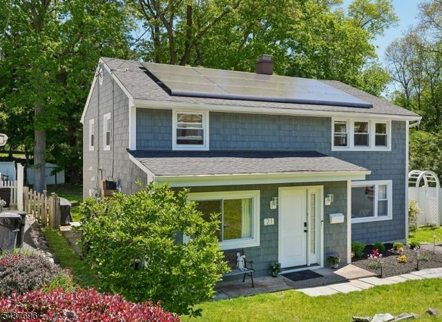 21 Howard Pl, Waldwick Boro, NJ 07463
