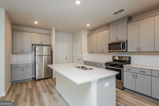 1347 Sunny Lake Drive, Lawrenceville, GA 30043