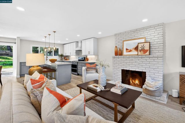 2481 Casa Way, Walnut Creek, CA 94597