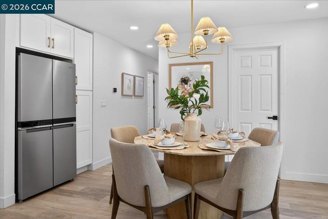 2481 Casa Way, Walnut Creek, CA 94597